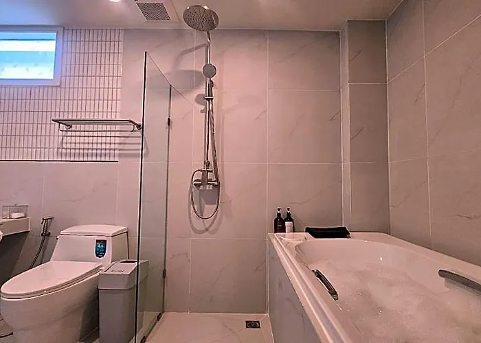 Hotei Park Silom-surawong Hotel